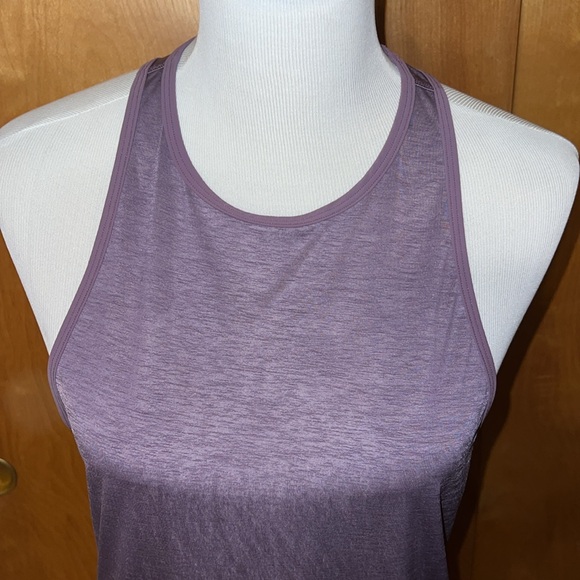 🍋 Lululemon Tank Top. Ties in the back. Size 6 - Picture 3 of 5